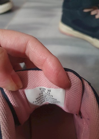 Kız Çocukları için Pembe Cırt Cırtlı Spor Ayakkabı - Görsel 3