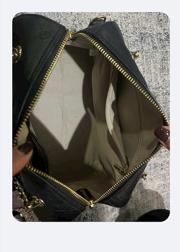 Zincir Detaylı Siyah Yılan Desenli Deri Çanta - Görsel 4