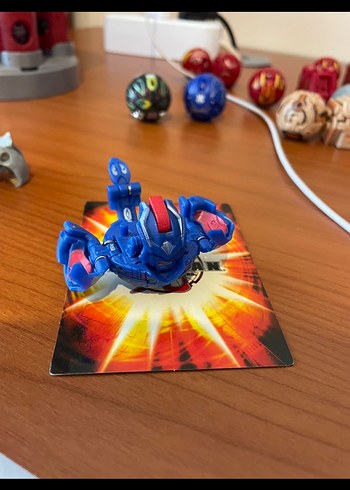 Bakugan Aquos blue Strikeflier