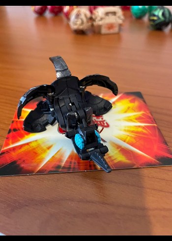 Bakugan Bakusteel Darkus Maskeeto
