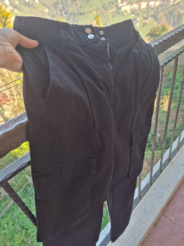 Bershka Düğmeli Siyah Keten Midi Jean - Görsel 3