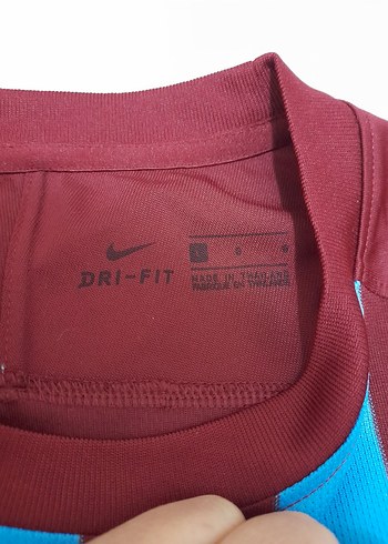 Bordo-mavi Çizgili Erkek Spor Forma - Görsel 4