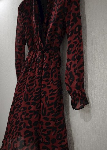 Bordo Leopar Desenli V Yakalı Şifon Elbise - Görsel 4