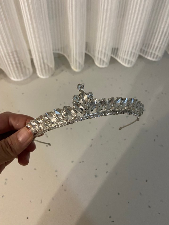 Parlak Beyaz Taşlı Gelin Tacı - Görsel 3