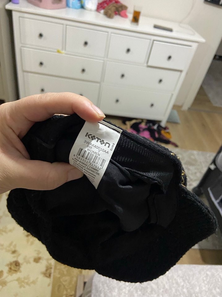 Zincir Detaylı Siyah Kadın Örgü Şapka - Görsel 4