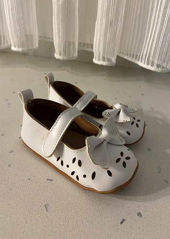 Kız Çocuk Beyaz Fiyonk Detaylı Babet - Görsel 3