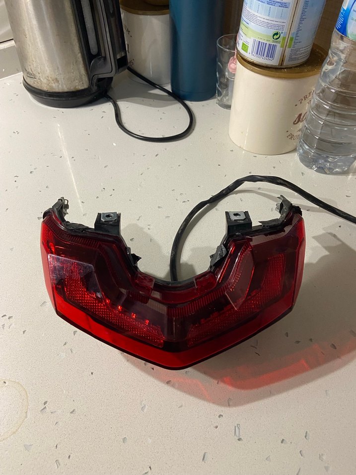 Rks reali 125 orjinal  arka stop lambası - Görsel 3