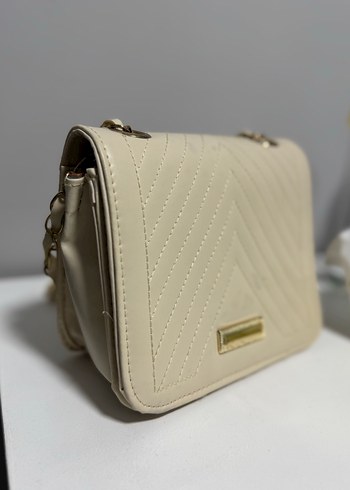 Zincir Detaylı Bej renk Kadın Çanta - Görsel 2