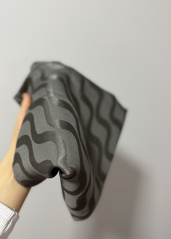 Gri klasik şal - Görsel 2