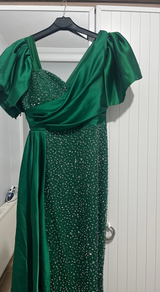 Yeşil Parlak Drapeli Uzun Abiye Elbise - Görsel 3