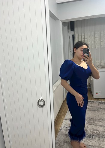 V yaka mavi midi elbise - Görsel 3