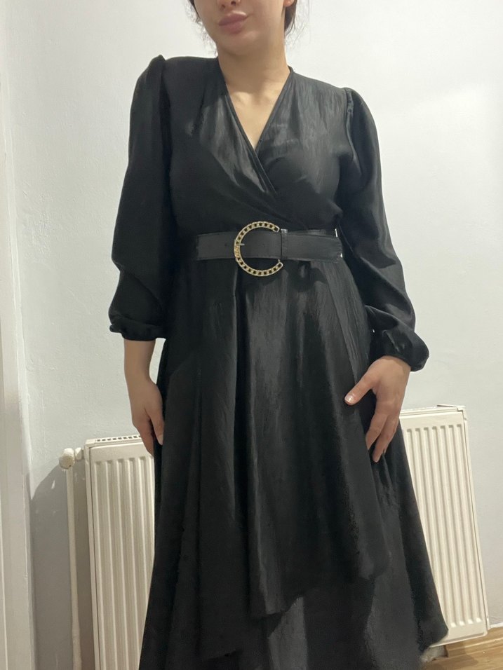 Siyah v yaka kemerli - Görsel 2