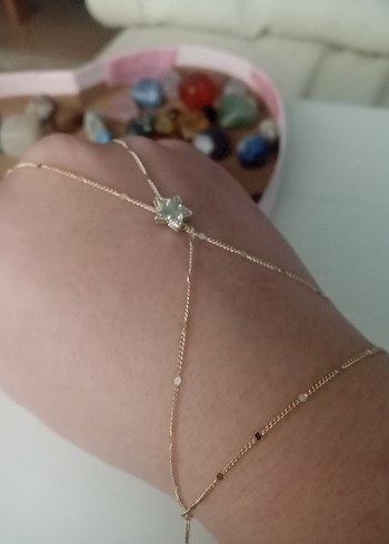 Yıldız Detaylı Altın Renk Bohem El Zinciri - Görsel 2