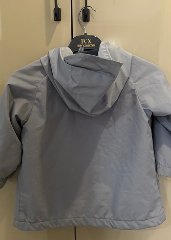 Gri Erkek Çocuk Düğmeli Yağmurluk - Görsel 4