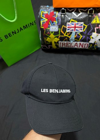 Les Benjamins ürünü