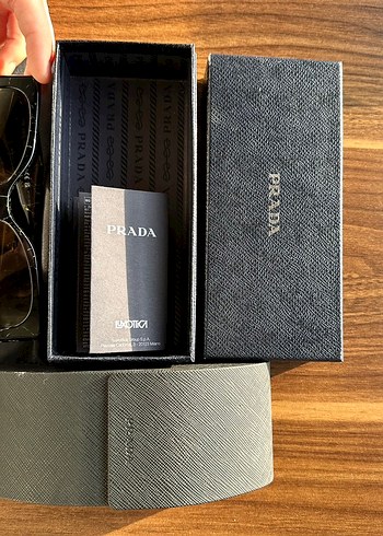 Prada Kadın Gözlüğü - Görsel 2