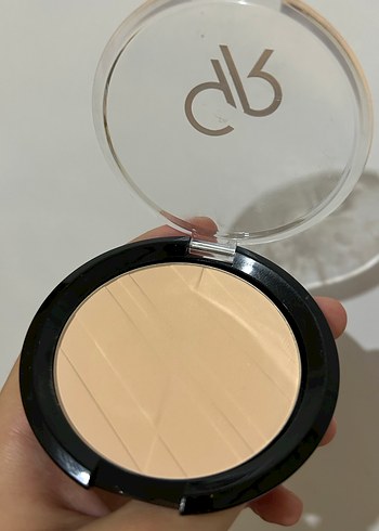 Golden Rose Silky Touch Pudra 04 - Görsel 3