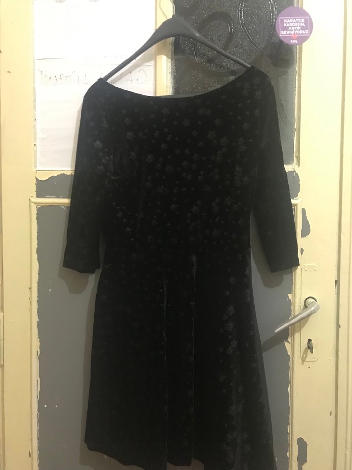 Koton Kadife Uzun Kollu Düz Siyah Elbise - Görsel 2