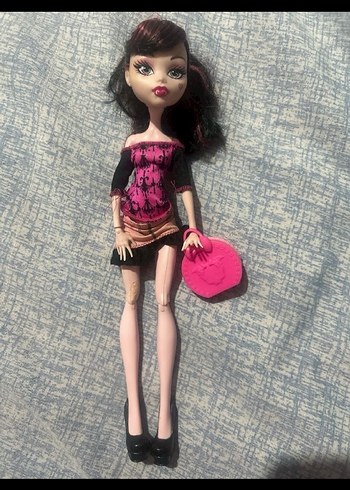 MONSTER HIGH BEBEK