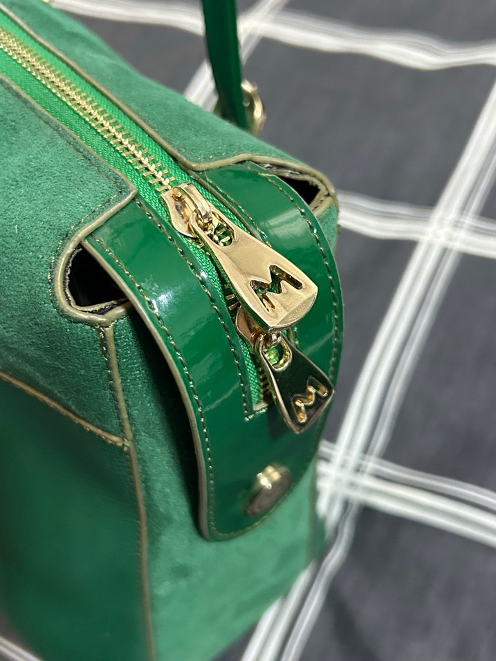 Klasik Zarif Yeşil Deri Kadın Çanta - Görsel 4