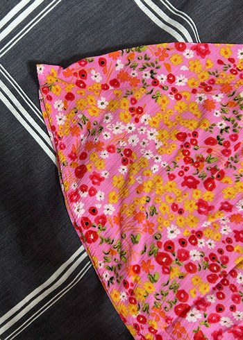 Pembe Çiçekli Askılı Midi Elbise - Görsel 4