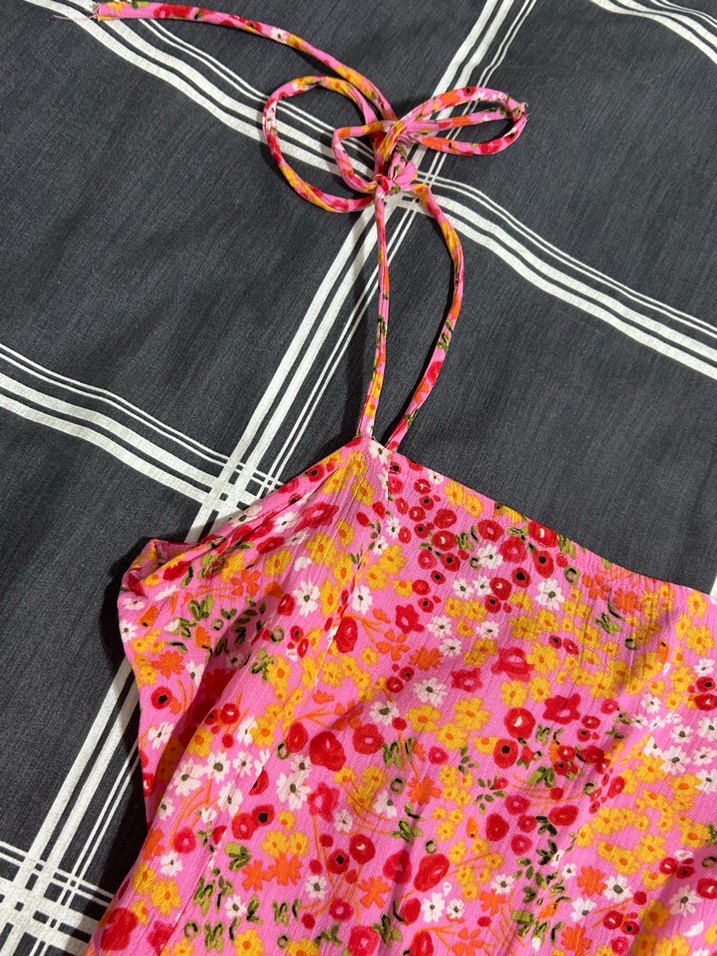 Pembe Çiçekli Askılı Midi Elbise - Görsel 2