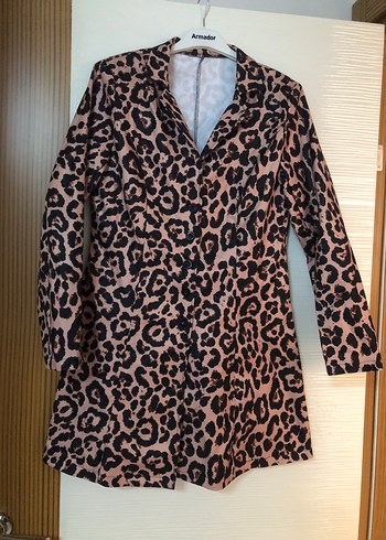 Düğmeli Leopar Desenli Kadın Kısa Kaban - Görsel 2