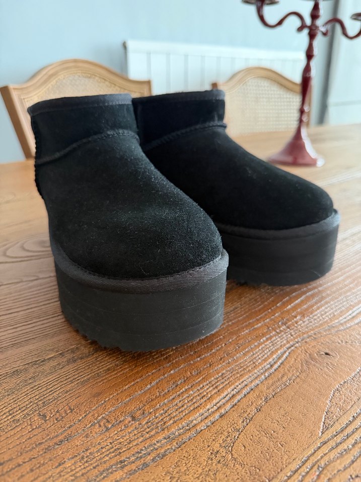 UGG Classic ultra mini platform bot - Görsel 2