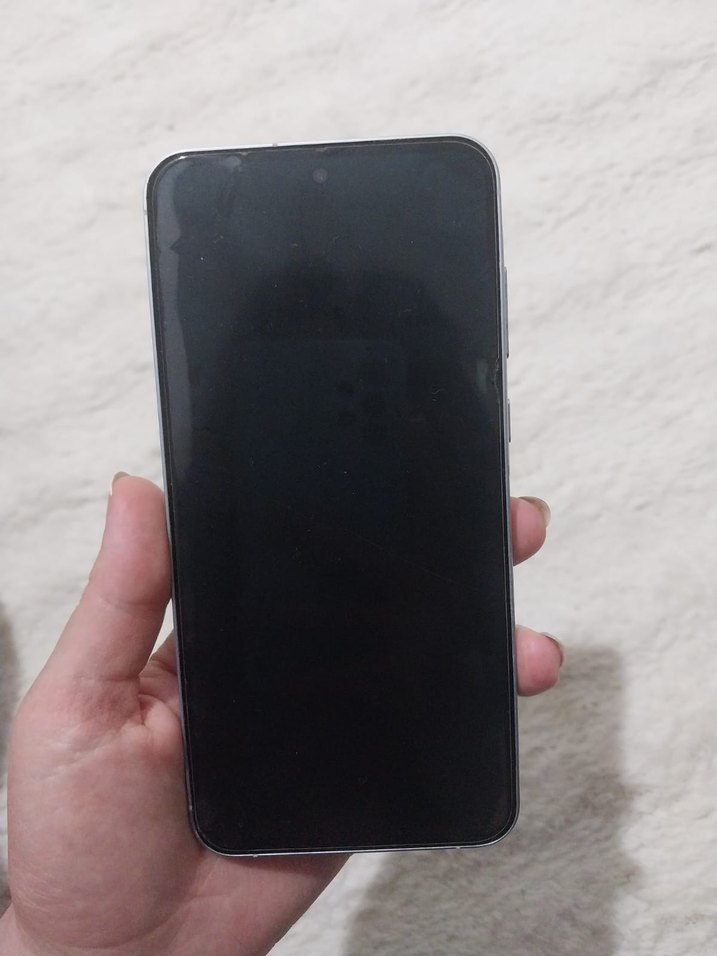 Beyaz Samsung Android Telefon - Görsel 4