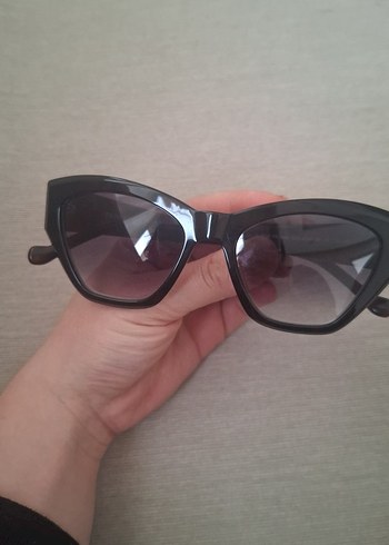 Şeffaf Bej Kadın Güneş Gözlüğü - Görsel 2