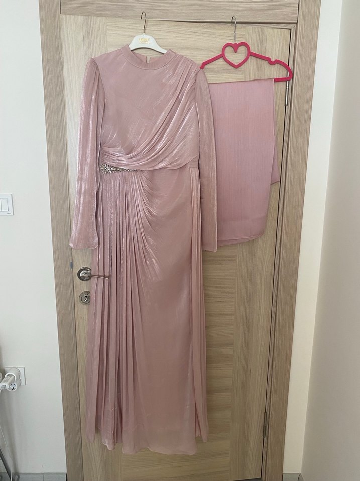 Toz pembe rengi abiye elbise - Görsel 4