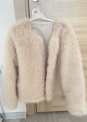 Bej Kadın Suni Kürk Ceket - Görsel 6