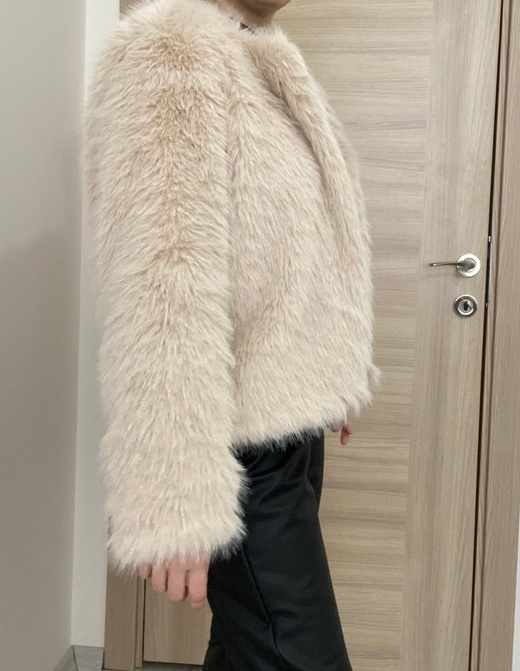 Bej Kadın Suni Kürk Ceket - Görsel 4