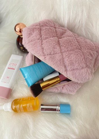 Pembe Tüylü Bohem makyaj çantası ve göz bandı - Görsel 5