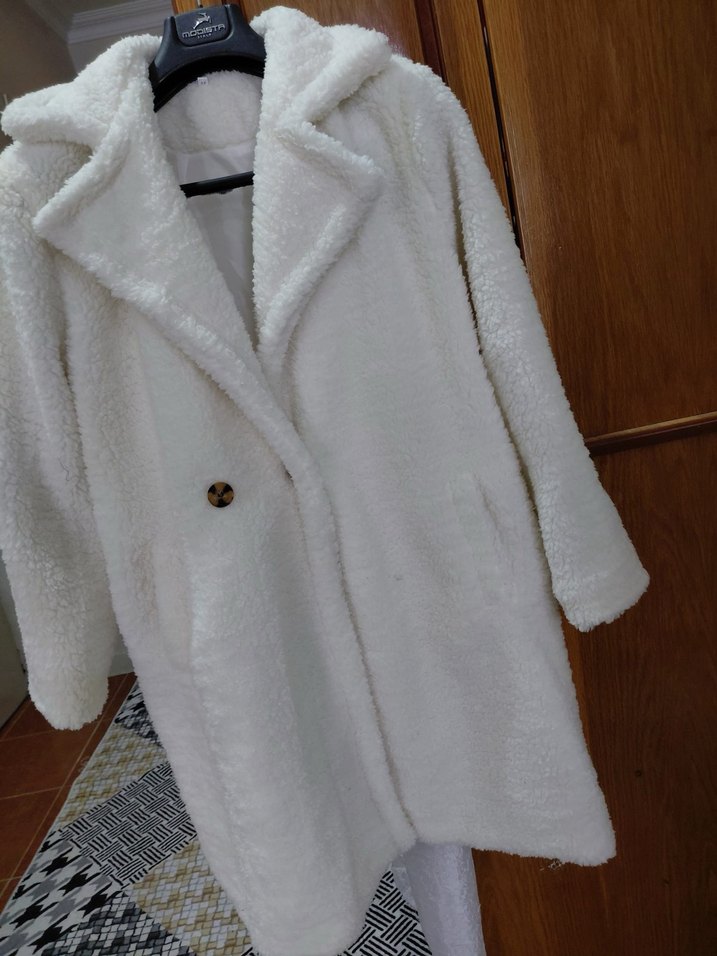 Beyaz Peluş Midi Kadın Kaban - Görsel 4