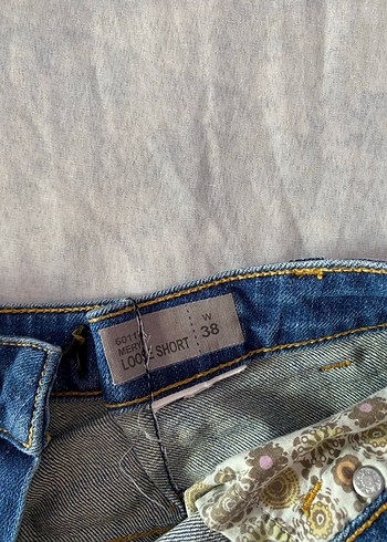 Mavi Düğmeli  Kadın Kot Şort - Görsel 2