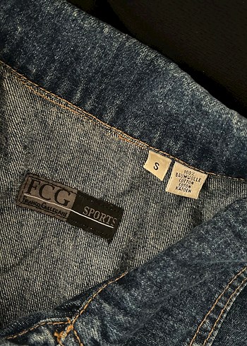 Düğmeli Kolsuz Kadın Kot Ceket - Görsel 3