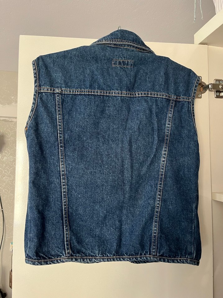 Düğmeli Kolsuz Kadın Kot Ceket - Görsel 2