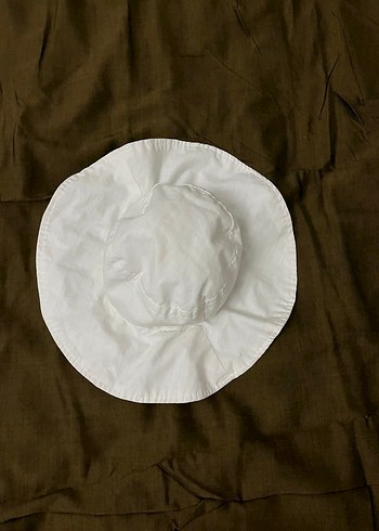 Beyaz Keten Fırfırlı  Şapka - Görsel 2