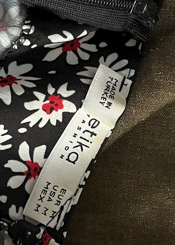 Çiçek Desenli Kısa Strappy Elbise - Görsel 2