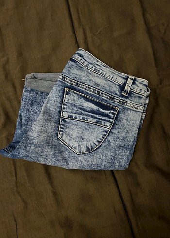 Kadın Mavi Tie-Dye Mini Denim Şort - Görsel 4