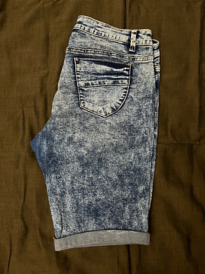 Kadın Mavi Tie-Dye Mini Denim Şort - Görsel 2