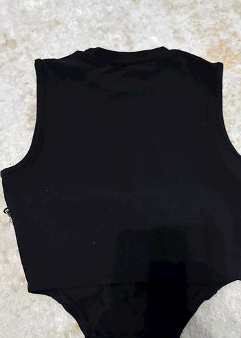 Zincir Detaylı Siyah Gotik Kolsuz tişört - Görsel 3