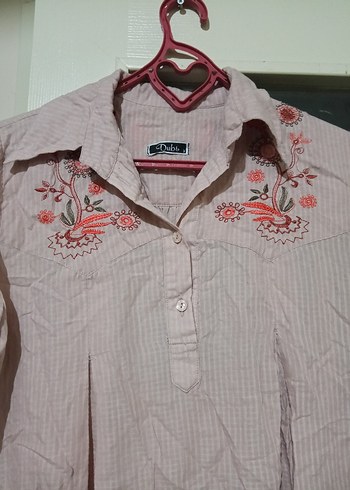 Pembe Nakışlı Pamuklu Uzun Kollu Kadın Gömlek - Görsel 2