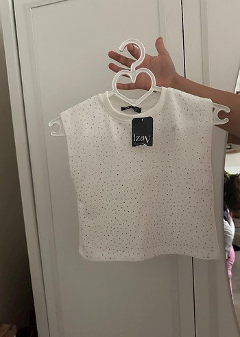 Beyaz Kısa Kollu taş Detaylı Tişört