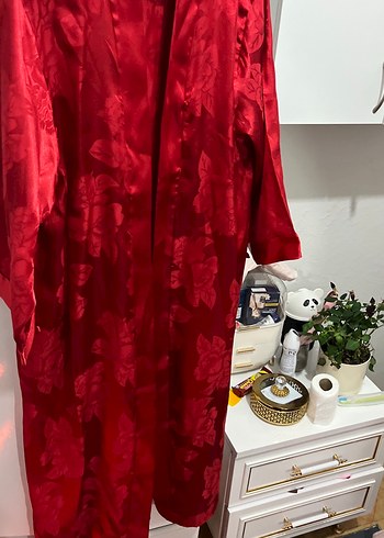 Parlak Kırmızı Vintage Midi Kadın Sabahlık - Görsel 2