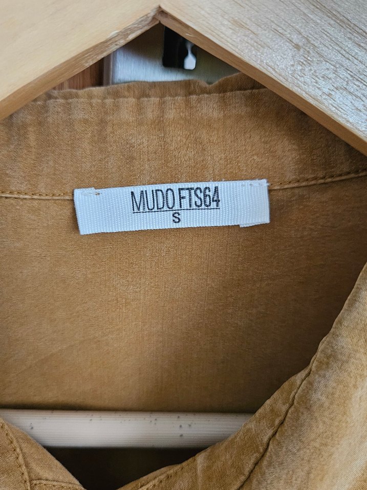 Düğmeli Bej Süet Kadın Gömlek - Görsel 4