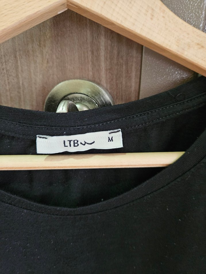 Siyah Kadın Tişört - Görsel 3