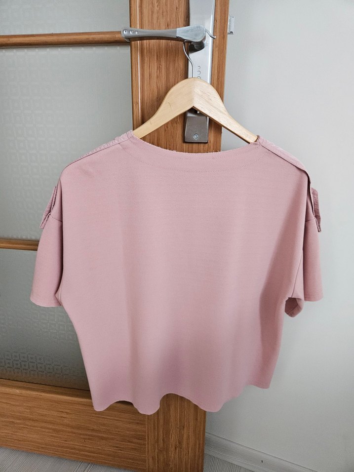 Düğmeli Kısa Kollu Pembe Bluz - Görsel 2