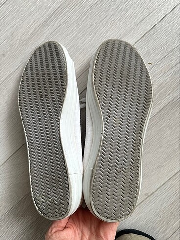 36 Beden beyaz Renk Lacoste babet